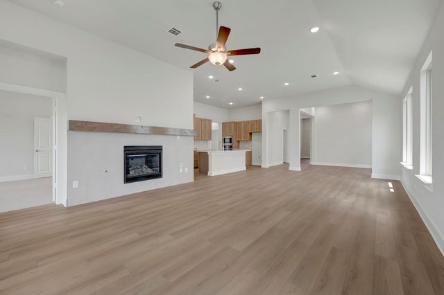 1733 Nesting Robin Lane, Denton, TX 76249