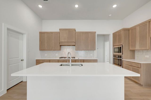 1733 Nesting Robin Lane, Denton, TX 76249