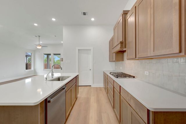 1733 Nesting Robin Lane, Denton, TX 76249