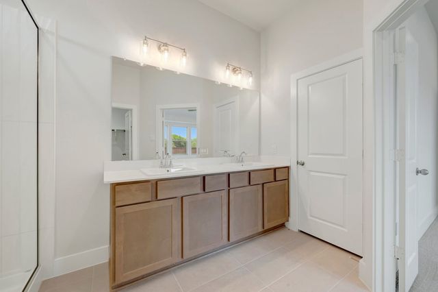 1733 Nesting Robin Lane, Denton, TX 76249