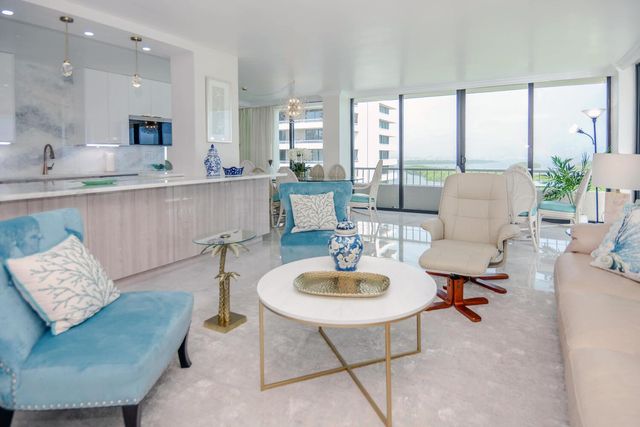 5540 N Ocean Drive 8c, Riviera Beach, FL 33404