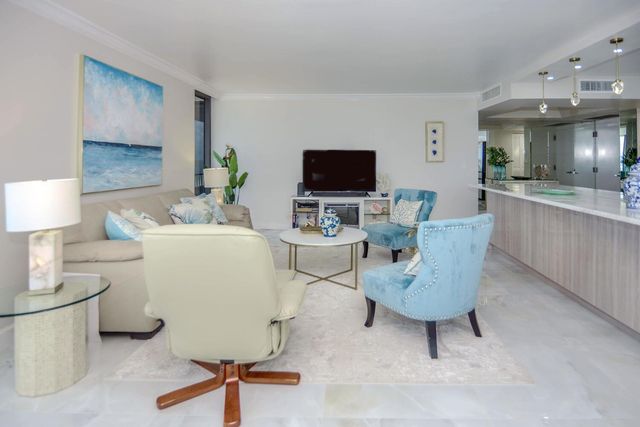 5540 N Ocean Drive 8c, Riviera Beach, FL 33404