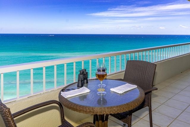 5540 N Ocean Drive 8c, Riviera Beach, FL 33404
