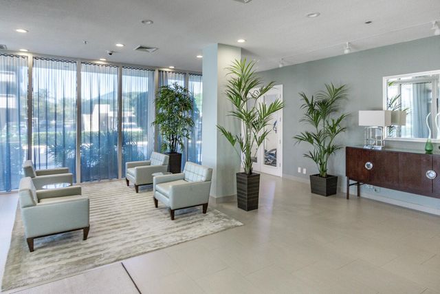 5540 N Ocean Drive 8c, Riviera Beach, FL 33404