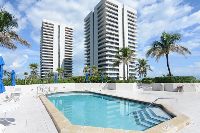 5540 N Ocean Drive 8c, Riviera Beach, FL 33404