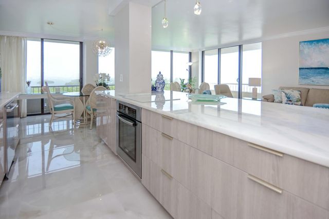 5540 N Ocean Drive 8c, Riviera Beach, FL 33404