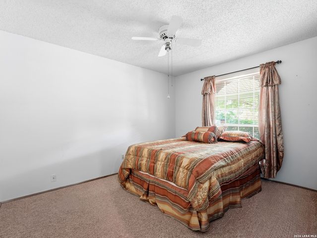 7622 PIPERS LN, San Antonio, TX 78251