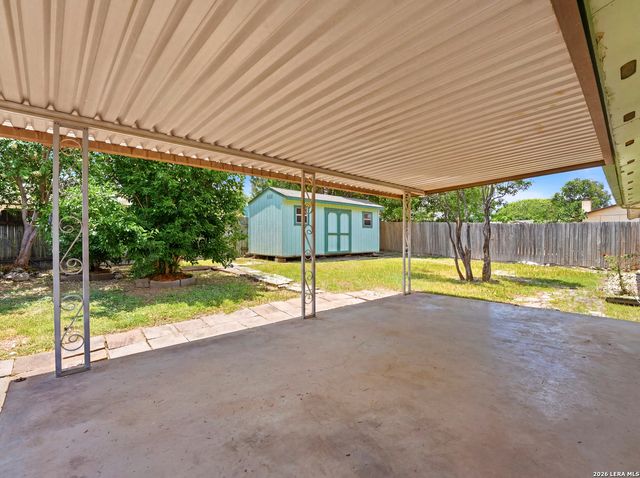 7622 PIPERS LN, San Antonio, TX 78251