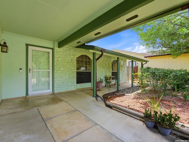 7622 PIPERS LN, San Antonio, TX 78251