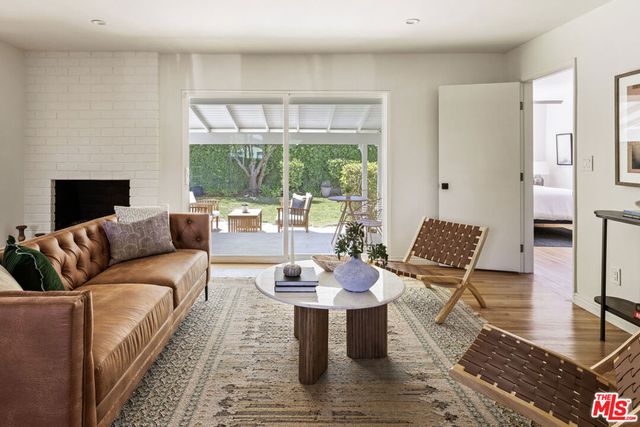 17212 Bullock Street, Encino, CA 91316