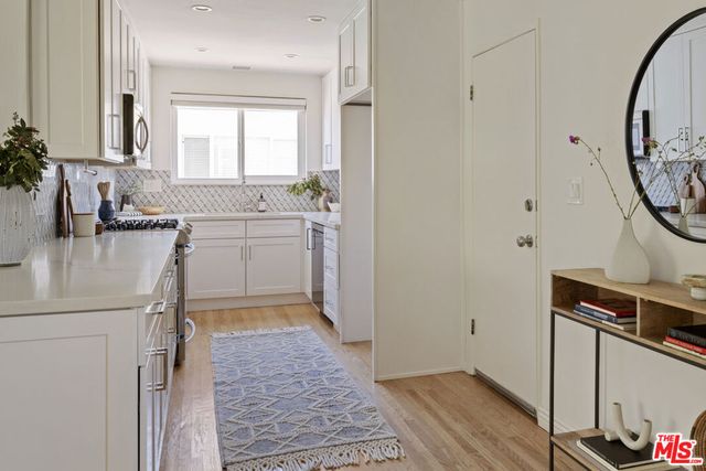 17212 Bullock Street, Encino, CA 91316