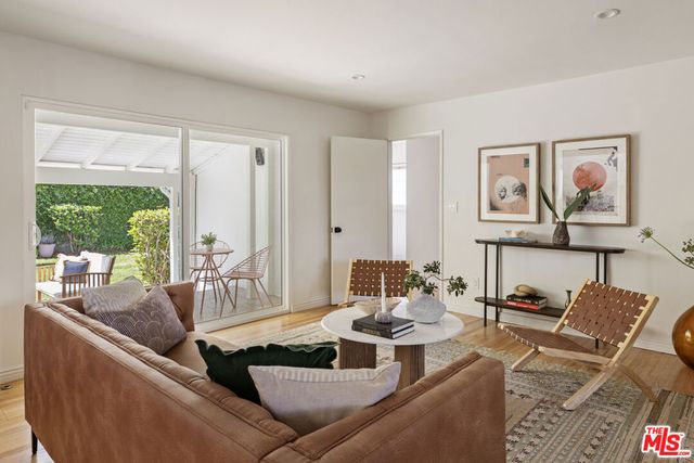 17212 Bullock Street, Encino, CA 91316