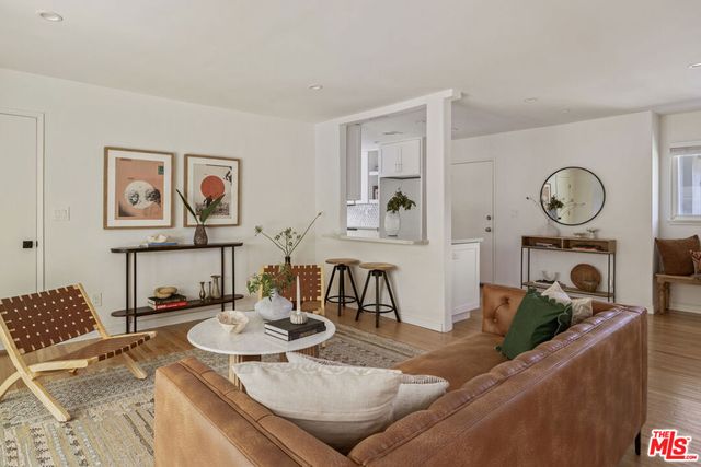 17212 Bullock Street, Encino, CA 91316