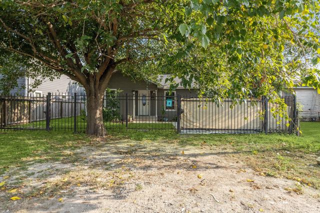 70 Burress Street, Houston, TX 77022