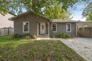 70 Burress Street, Houston, TX 77022