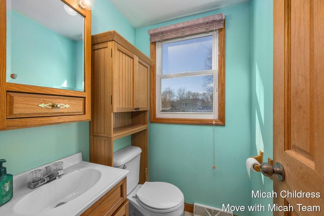 475 Harrison Street, Coopersville, MI 49404