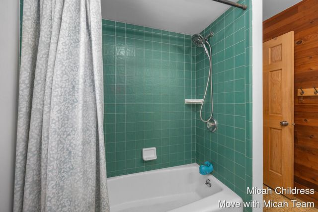 475 Harrison Street, Coopersville, MI 49404