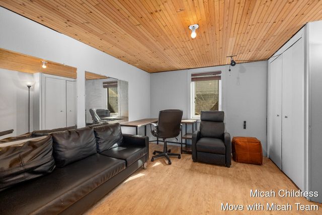 475 Harrison Street, Coopersville, MI 49404