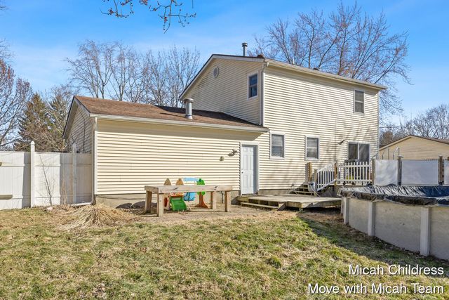 475 Harrison Street, Coopersville, MI 49404