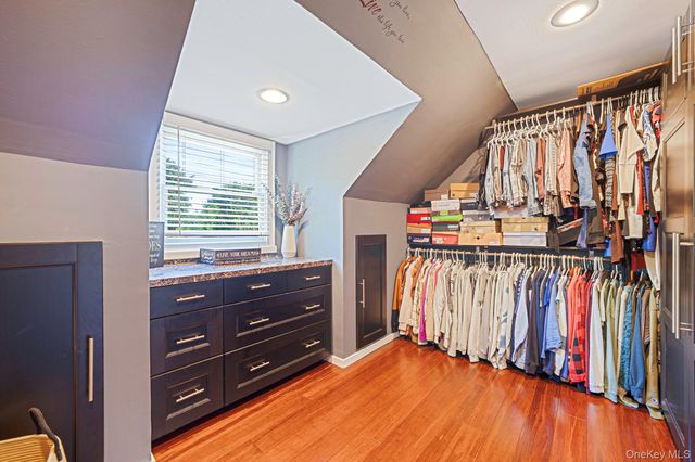 183 Old Country Road, Speonk, NY 11972