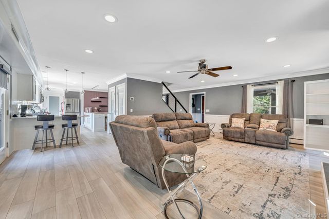 183 Old Country Road, Speonk, NY 11972