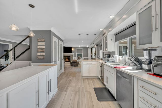 183 Old Country Road, Speonk, NY 11972