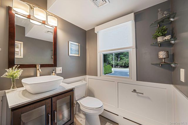 183 Old Country Road, Speonk, NY 11972