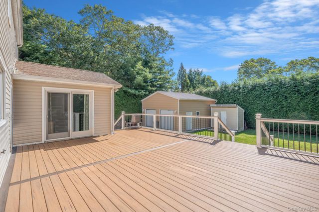 183 Old Country Road, Speonk, NY 11972