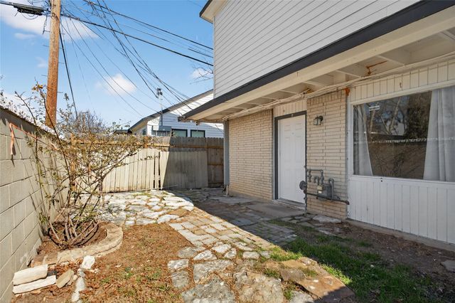 1400 Braes Ridge DR B, Austin, TX 78723