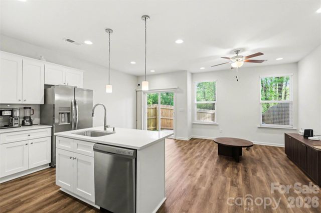 2046 Mcdonald Drive, Charlotte, NC 28216