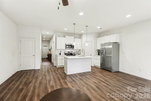 2046 Mcdonald Drive, Charlotte, NC 28216