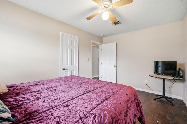 8307 Coastway Lane, Houston, TX 77075