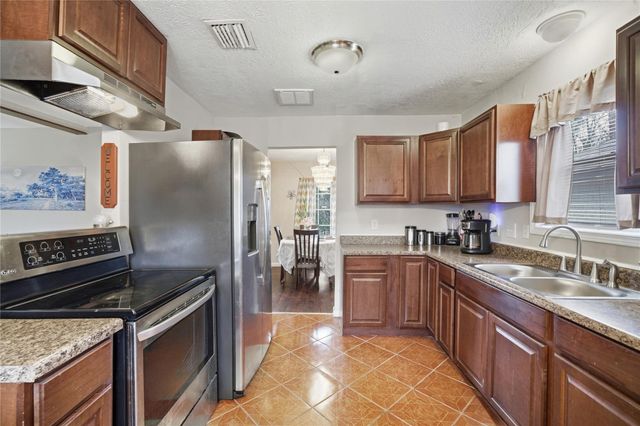 8307 Coastway Lane, Houston, TX 77075