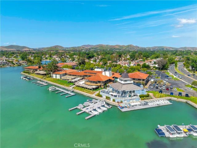 1108 Landsburn Circle, Westlake Village, CA 91361