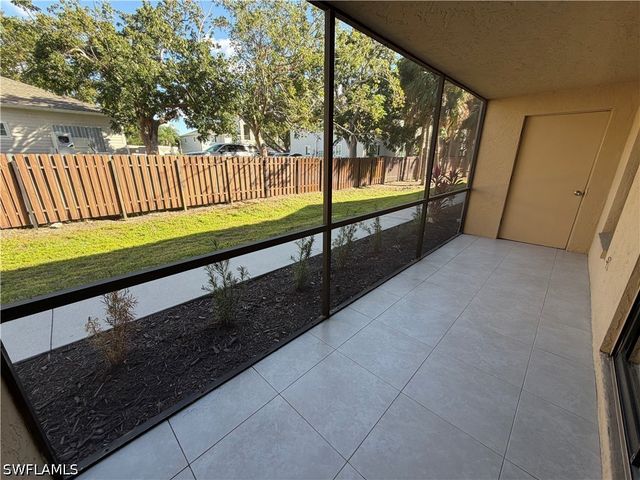 5307 Summerlin RD 707, Fort Myers, FL 33919