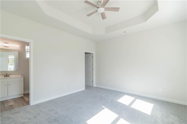 1453 Whittamore RD, Chesapeake, VA 23322