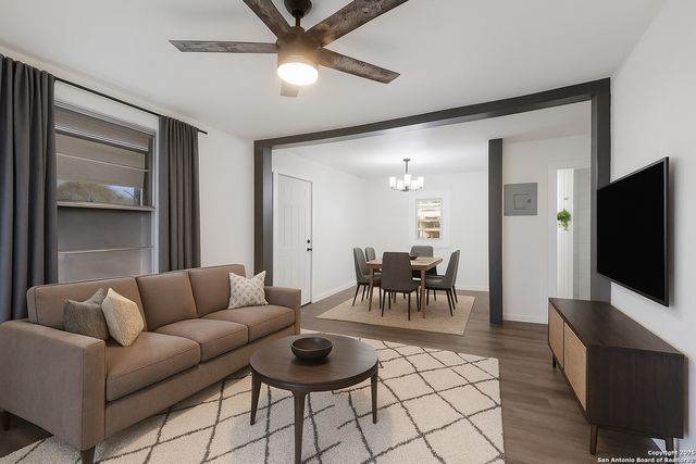 7218 Luna Ct, San Antonio, TX 78211