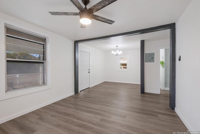 7218 Luna Ct, San Antonio, TX 78211