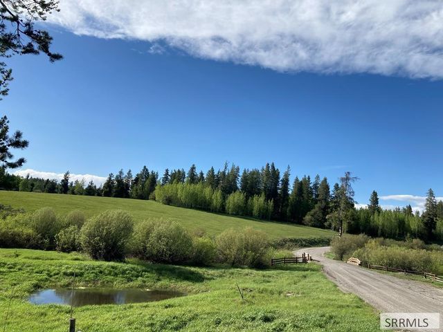 1582 Maggie Lane, Ashton, ID 83420