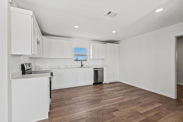 9 Private Road 33084, Sumner, TX 75486