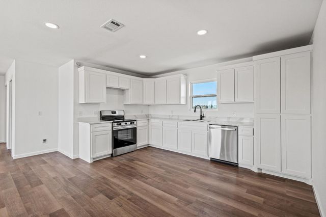 9 Private Road 33084, Sumner, TX 75486