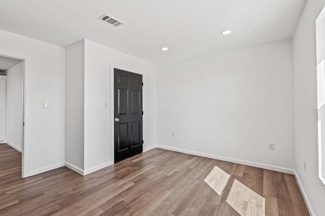 9 Private Road 33084, Sumner, TX 75486