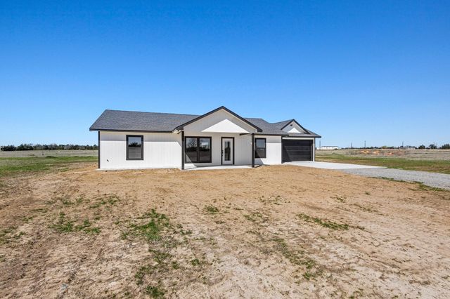 9 Private Road 33084, Sumner, TX 75486