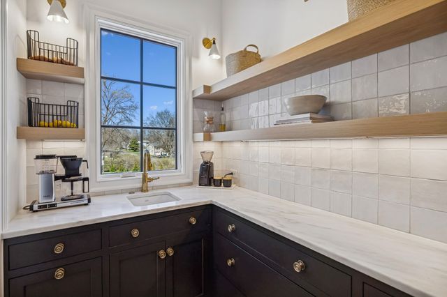 1213 Lavada Pl, Brentwood, TN 37027