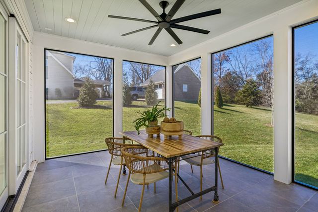 1213 Lavada Pl, Brentwood, TN 37027