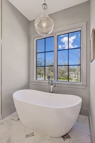 1213 Lavada Pl, Brentwood, TN 37027