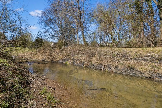 1213 Lavada Pl, Brentwood, TN 37027