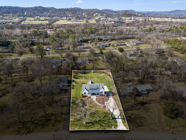 1213 Lavada Pl, Brentwood, TN 37027