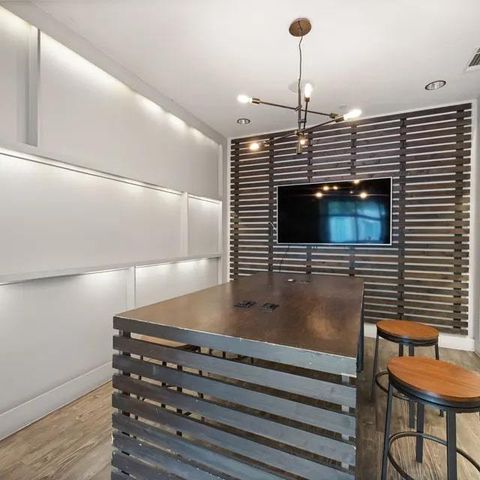 810 W St. johns Ave 1267, Austin, TX 78752