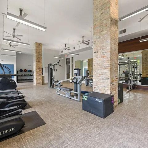 810 W St. johns Ave 1267, Austin, TX 78752